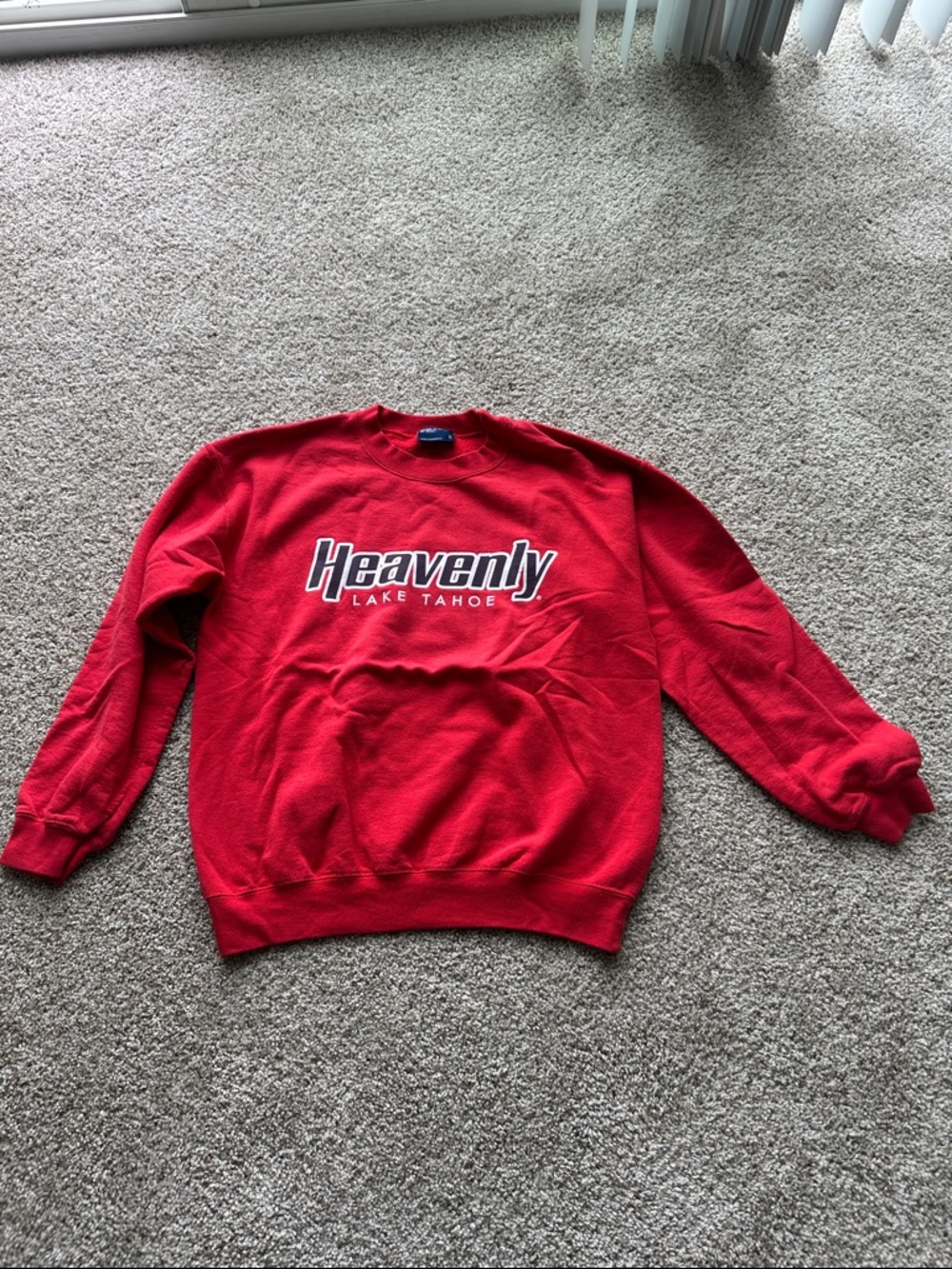 MV Sport Red 'Heavenly Lake Tahoe' Men's Crewneck Sweatshirt